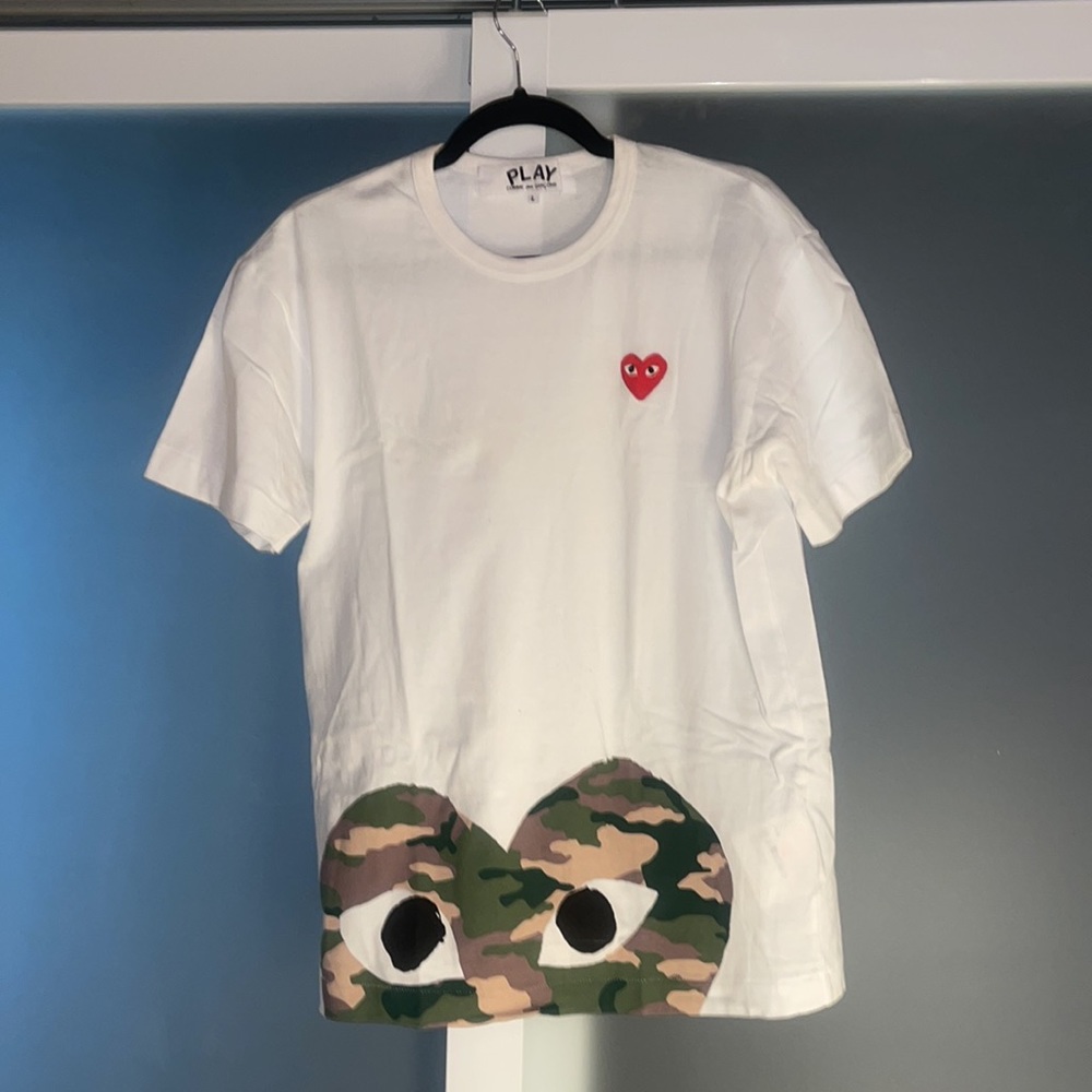 Comme Des Garçons Play - Camo Peek Heart T-Shirt